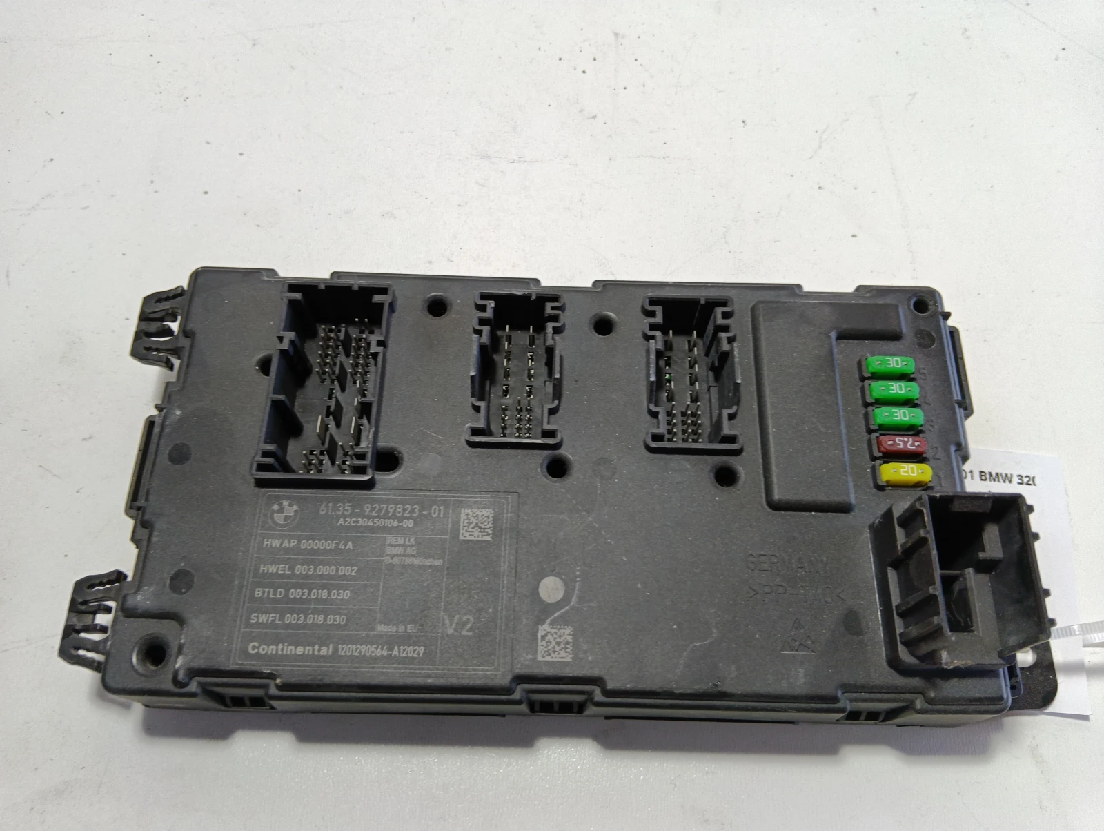 модул 6135927982301 BMW 320