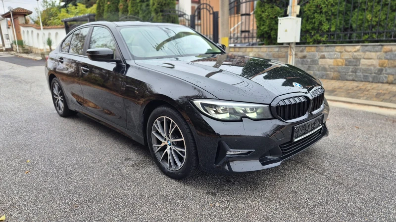 BMW 320 i, снимка 2 - Автомобили и джипове - 47986686