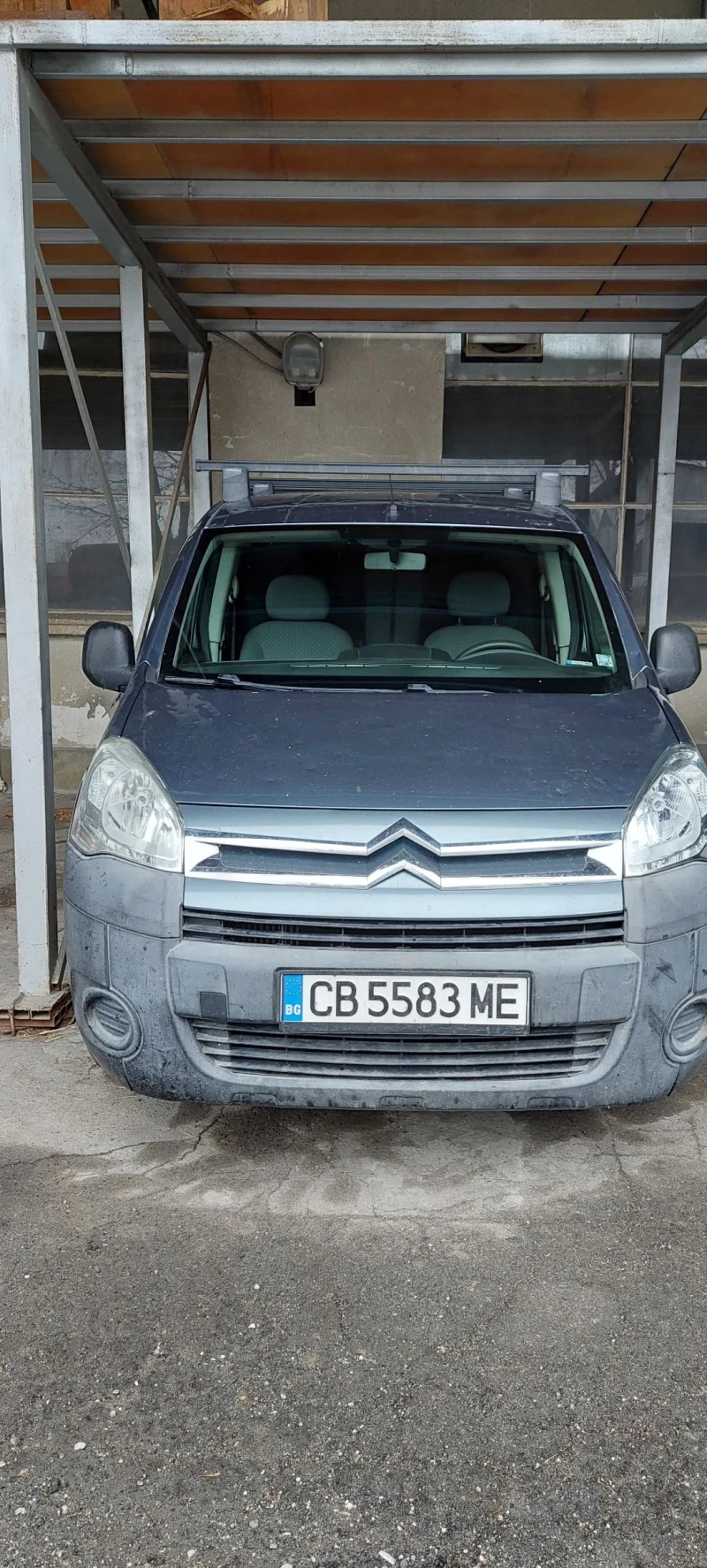 Citroen Berlingo Товарен - 4+ 1  места.Дълга база.5 скорости , снимка 1 - Автомобили и джипове - 48445419