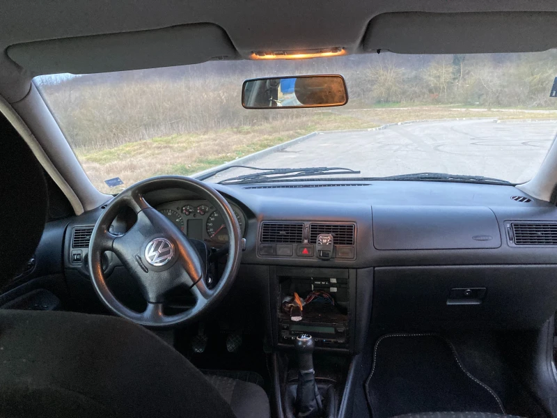 VW Golf, снимка 6 - Автомобили и джипове - 48923364