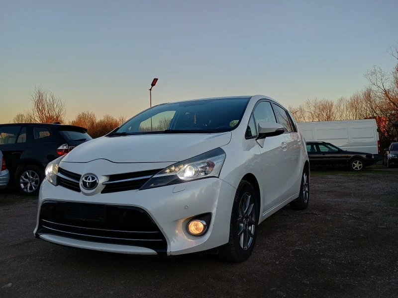 Toyota Verso 2.0, снимка 1 - Автомобили и джипове - 49577467