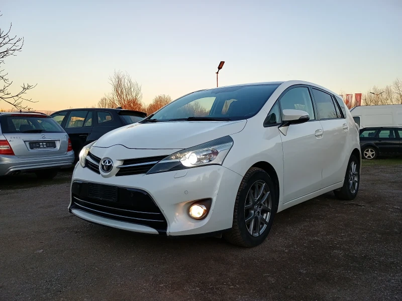 Toyota Verso 2.0, снимка 2 - Автомобили и джипове - 49577467