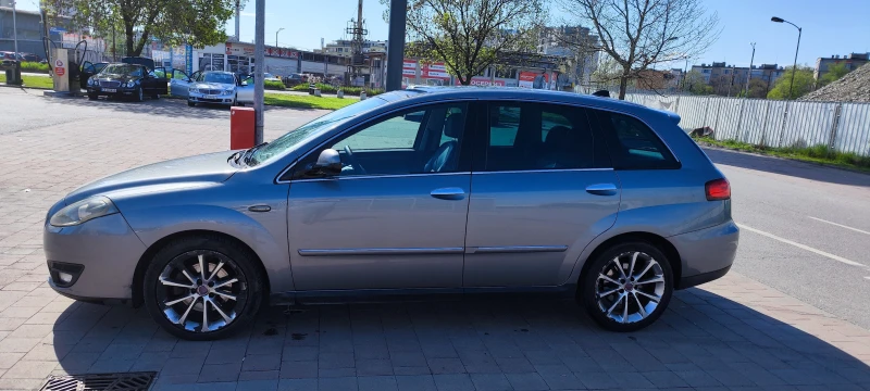 Fiat Croma 2.4 MJTD, снимка 3 - Автомобили и джипове - 51425035