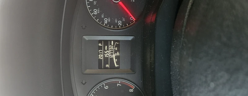 VW Jetta, снимка 2 - Автомобили и джипове - 52531621