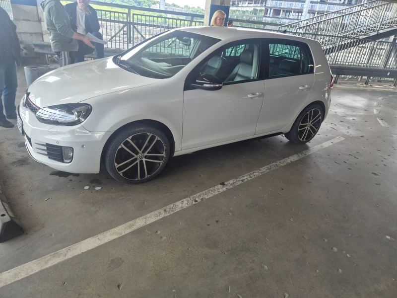 VW Golf, снимка 12 - Автомобили и джипове - 51628834