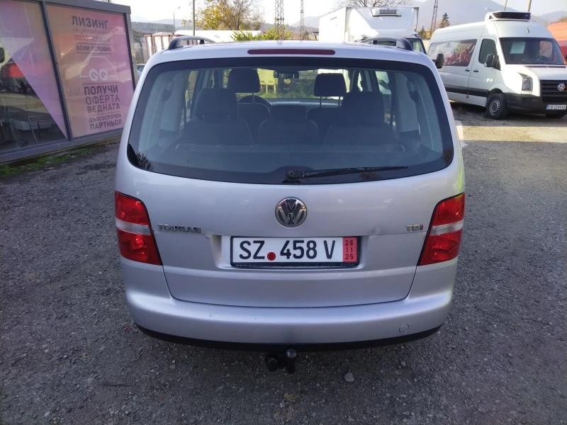 VW Touran 1.9TDI, 7 места, темпомат, 6 скорости , снимка 6 - Автомобили и джипове - 52426057