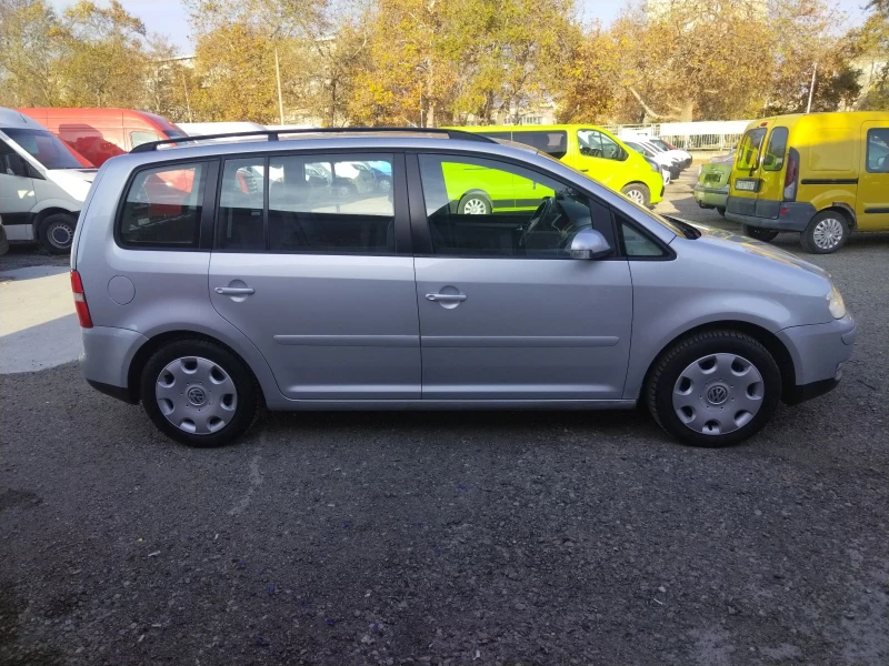 VW Touran 1.9TDI, 7 места, темпомат, 6 скорости , снимка 8 - Автомобили и джипове - 52426057