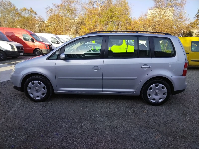 VW Touran 1.9TDI, 7 места, темпомат, 6 скорости , снимка 4 - Автомобили и джипове - 52426057