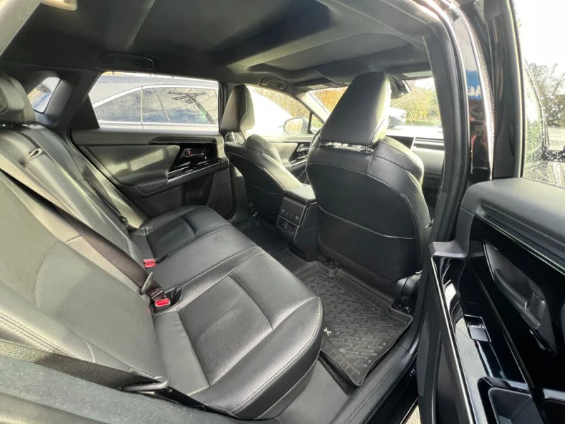 Toyota bZ4X XLE AWD* ПОДГРЕВ* ОБДУХВАНЕ* ПАНОРАМА* КЕЙЛЕС, снимка 8 - Автомобили и джипове - 53091043