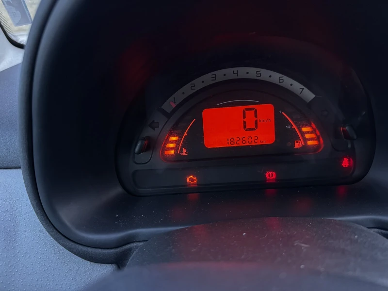 Citroen C3, снимка 9 - Автомобили и джипове - 53485102