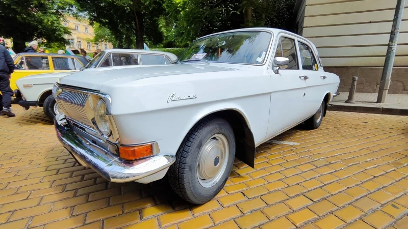 Volga 24 Газ 24 , снимка 8 - Автомобили и джипове - 53581135