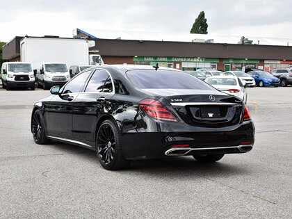 Mercedes-Benz S 560 * АВТО КРЕДИТ* ЦЕНА ДО БГ * СЕРВИЗНА ИСТОРИЯ *  - изображение 5