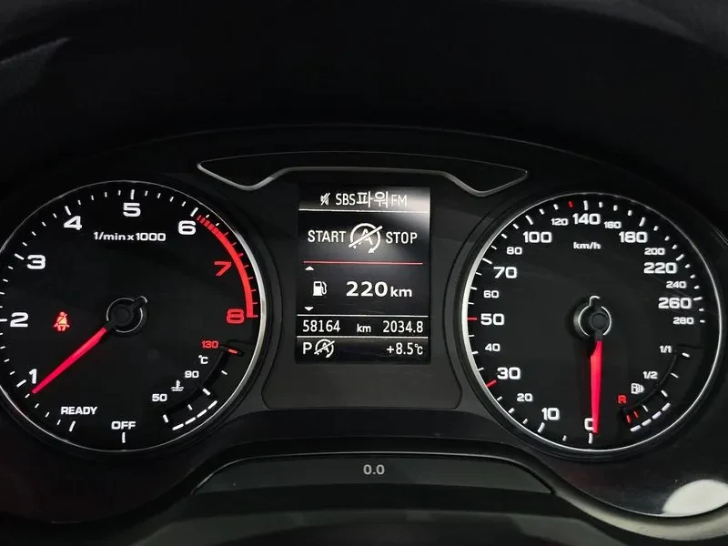Audi A3 2.0 TFSI, снимка 8 - Автомобили и джипове - 54139577