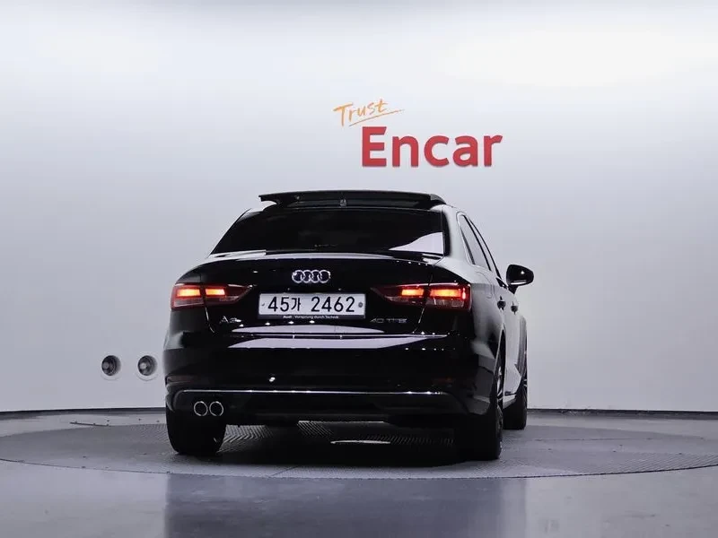 Audi A3 2.0 TFSI, снимка 4 - Автомобили и джипове - 54139577