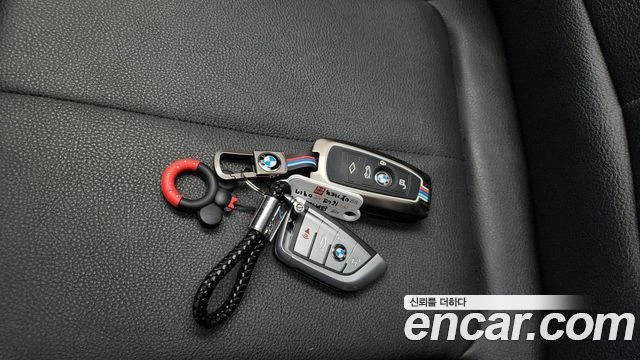 BMW 320 d M Sport | Крайна Цена с всичко до България, снимка 13 - Автомобили и джипове - 54427534
