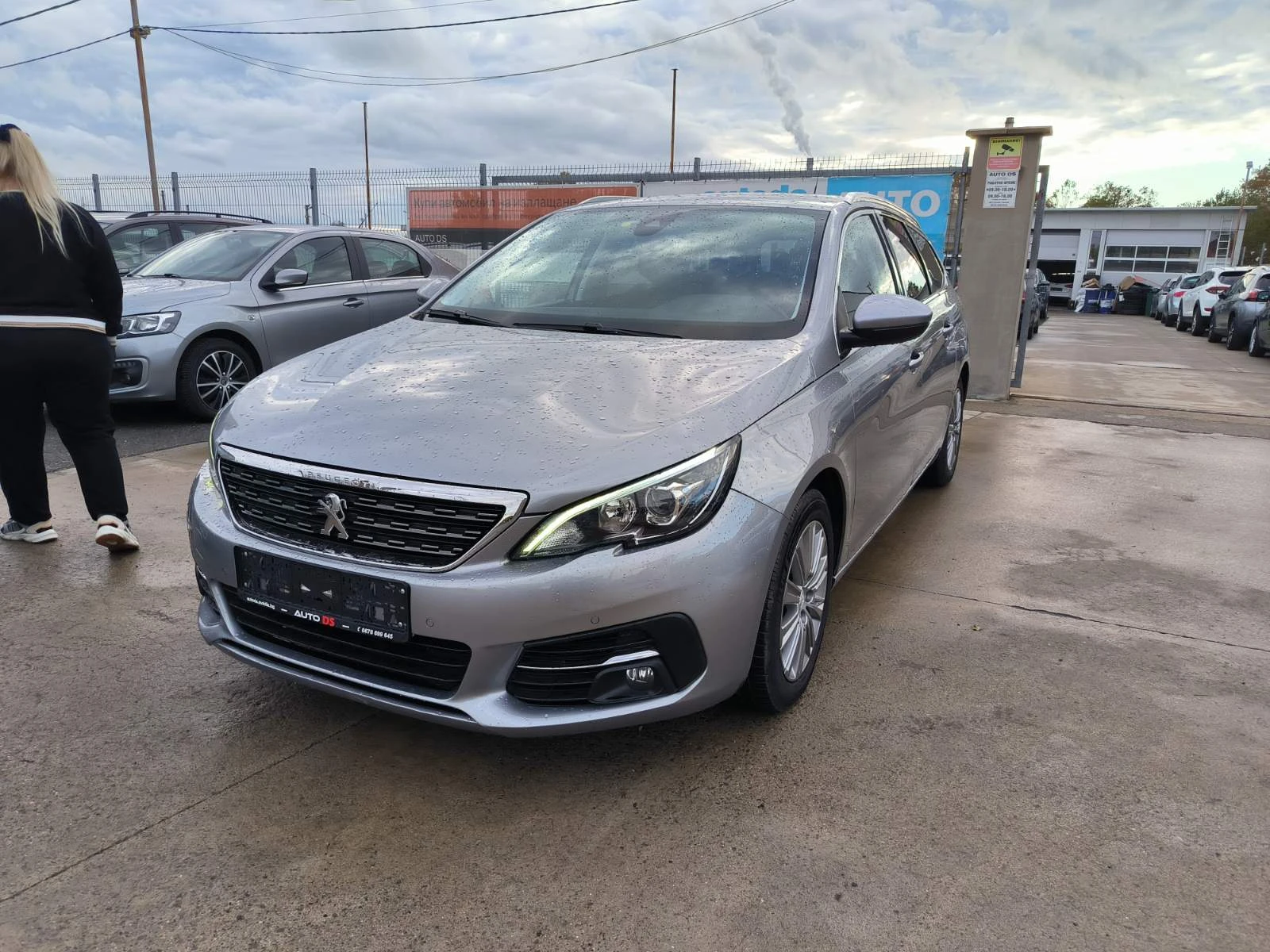Peugeot 308 1.5d-Navi-Automat-Kamera-Euro-6D, снимка 1