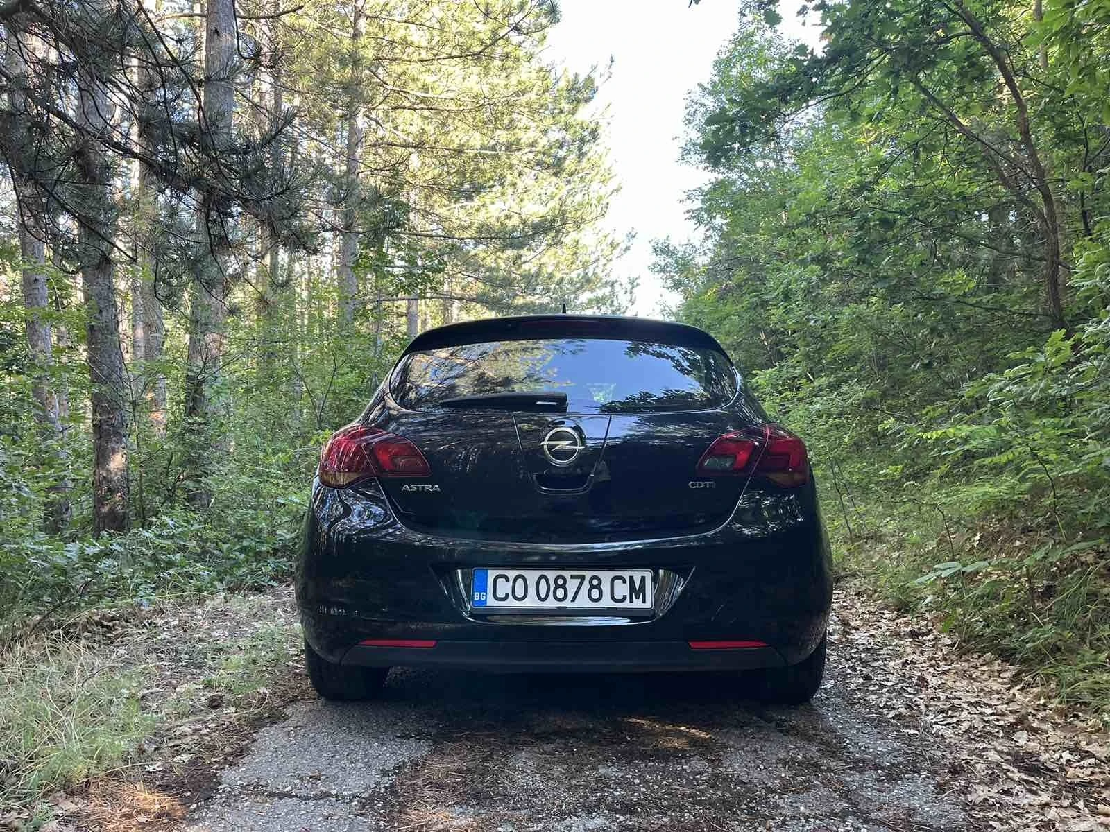 Opel Astra 1.7CDTI COSMO - изображение 2