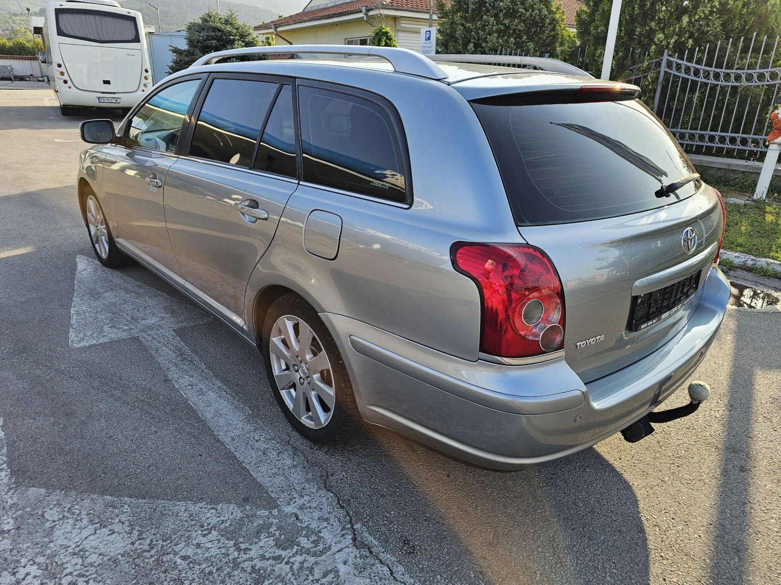 Toyota Avensis 2.0 D-4D/FACELIFT - изображение 4