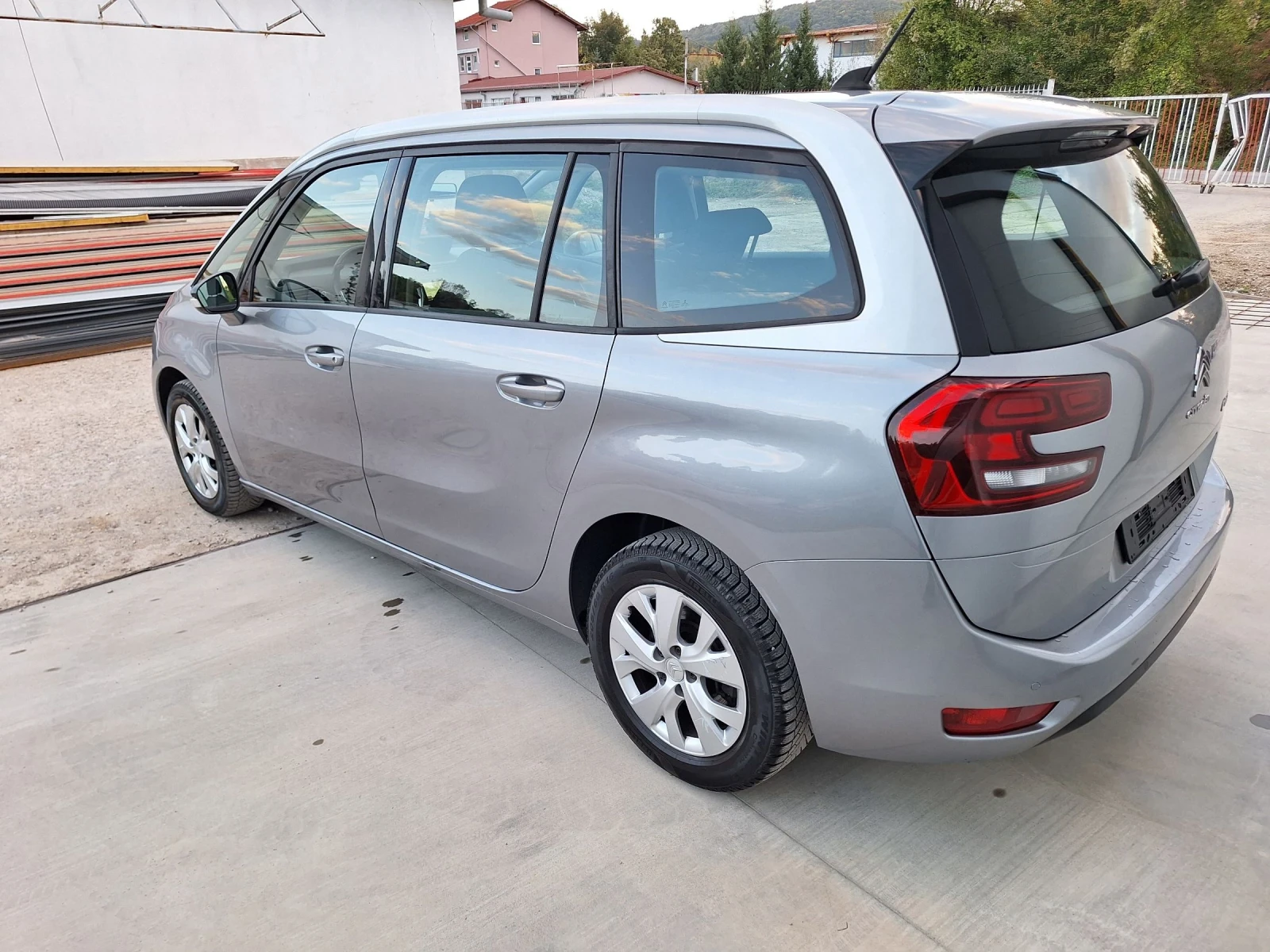 Citroen Grand C4 Picasso 1600кб 120кс 7 места от Италия - изображение 4