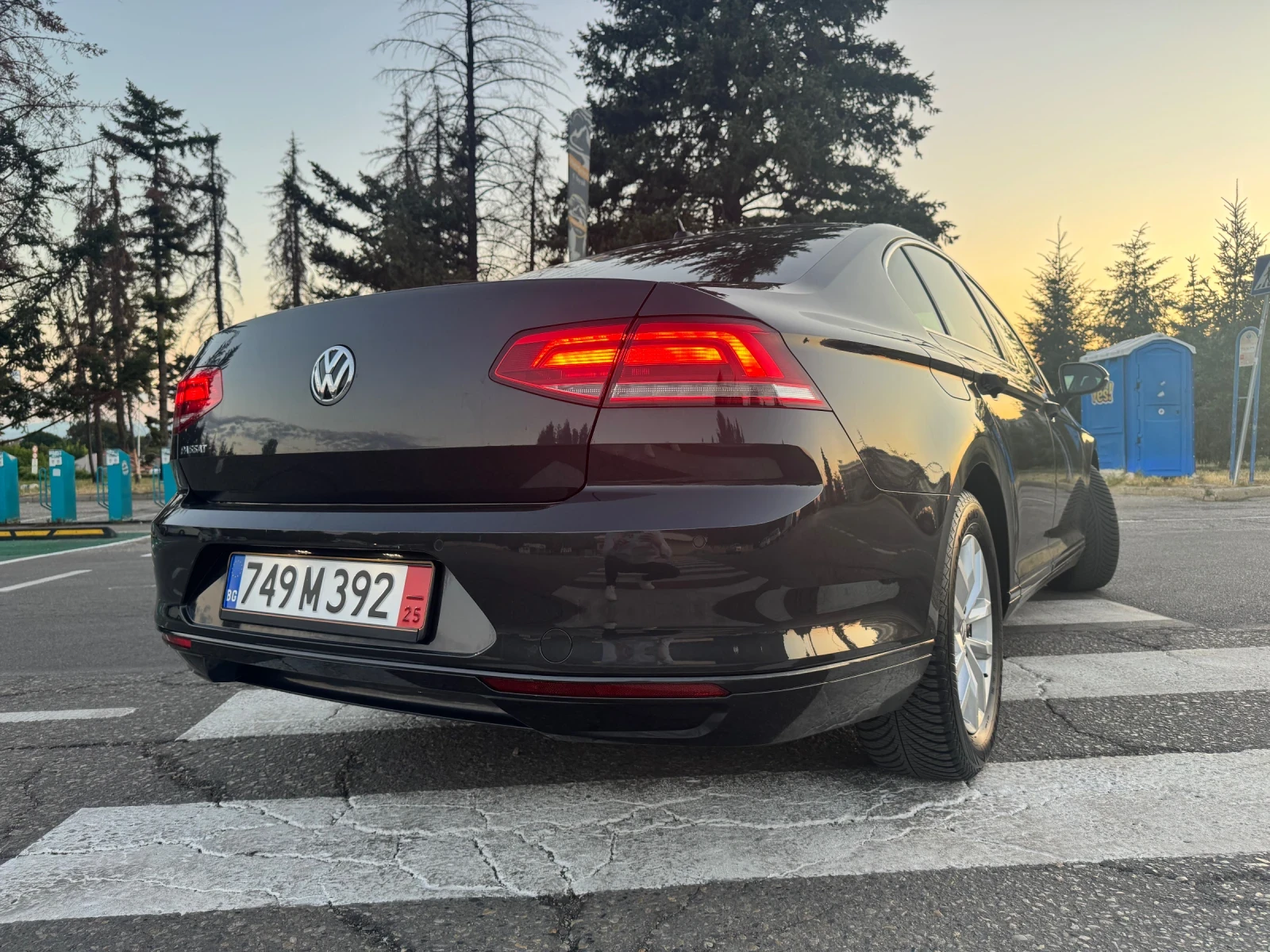 VW Passat COMFORTLINE BUSINESS - AUTOMATIC - LEATHER - DISTR - изображение 4