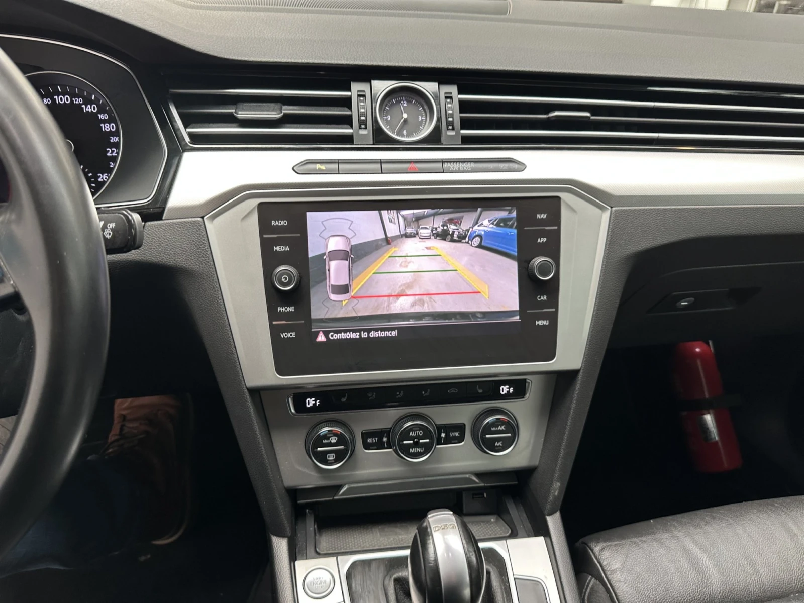 VW Passat COMFORTLINE BUSINESS - AUTOMATIC - LEATHER - DISTR - изображение 10