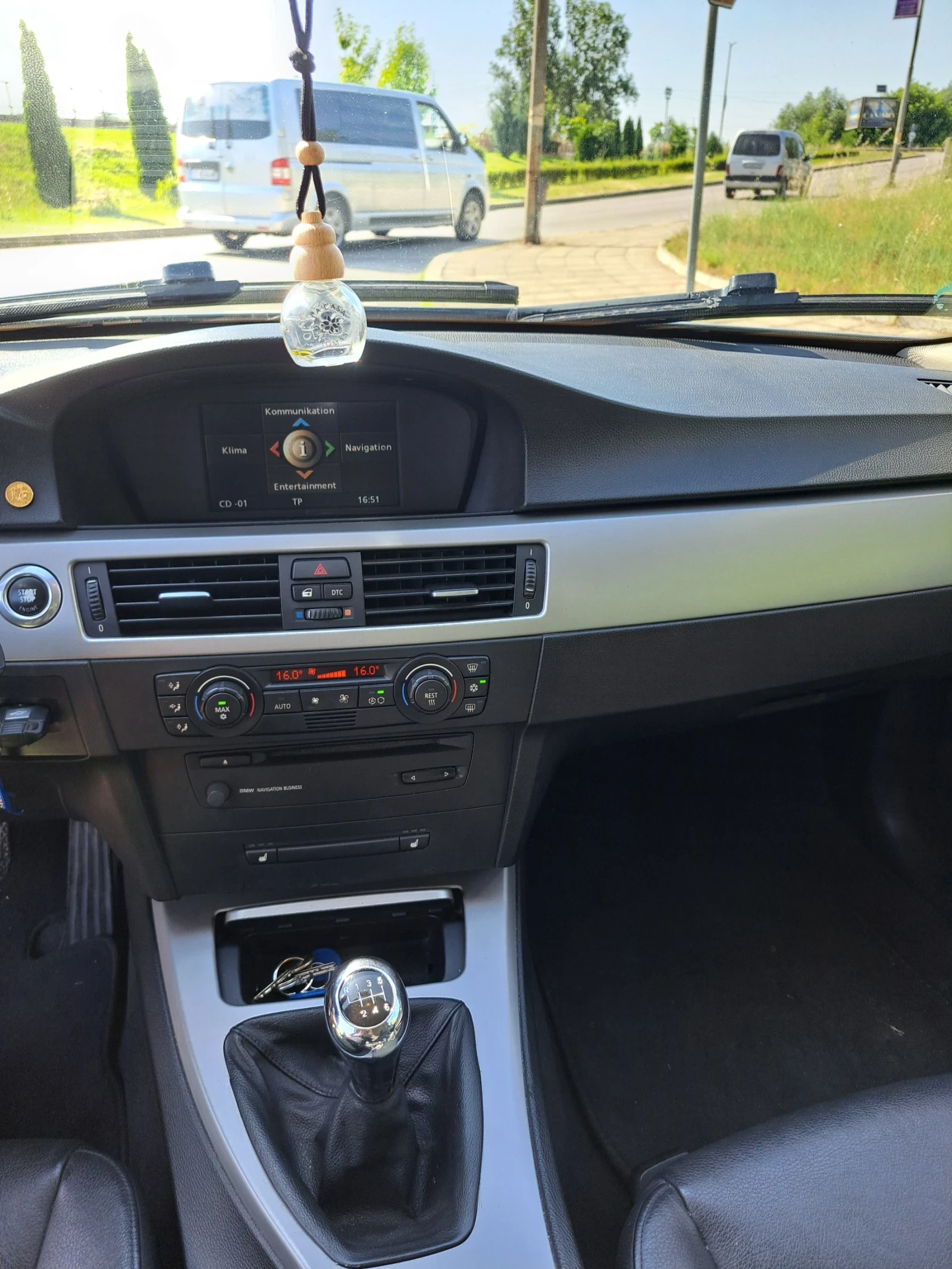 BMW 320  - изображение 9