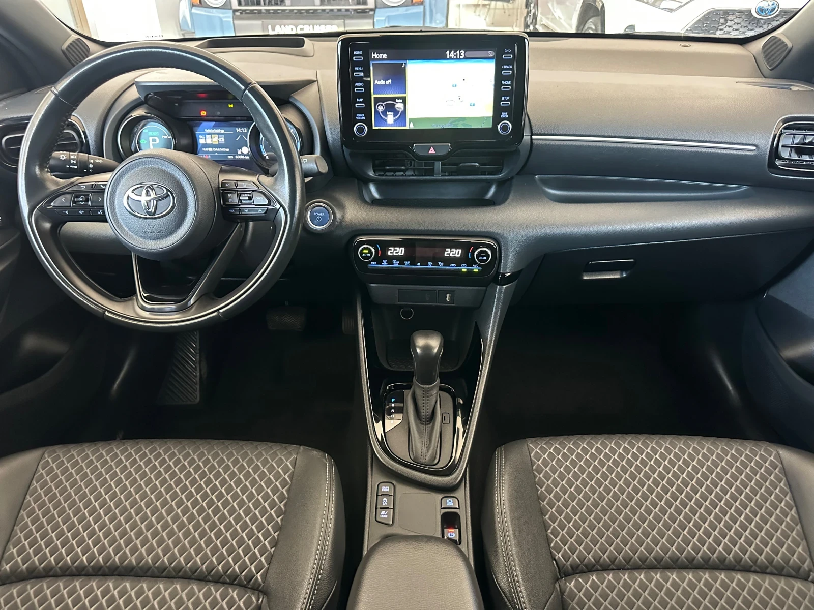 Toyota Yaris Bitone, Head Up  - изображение 10