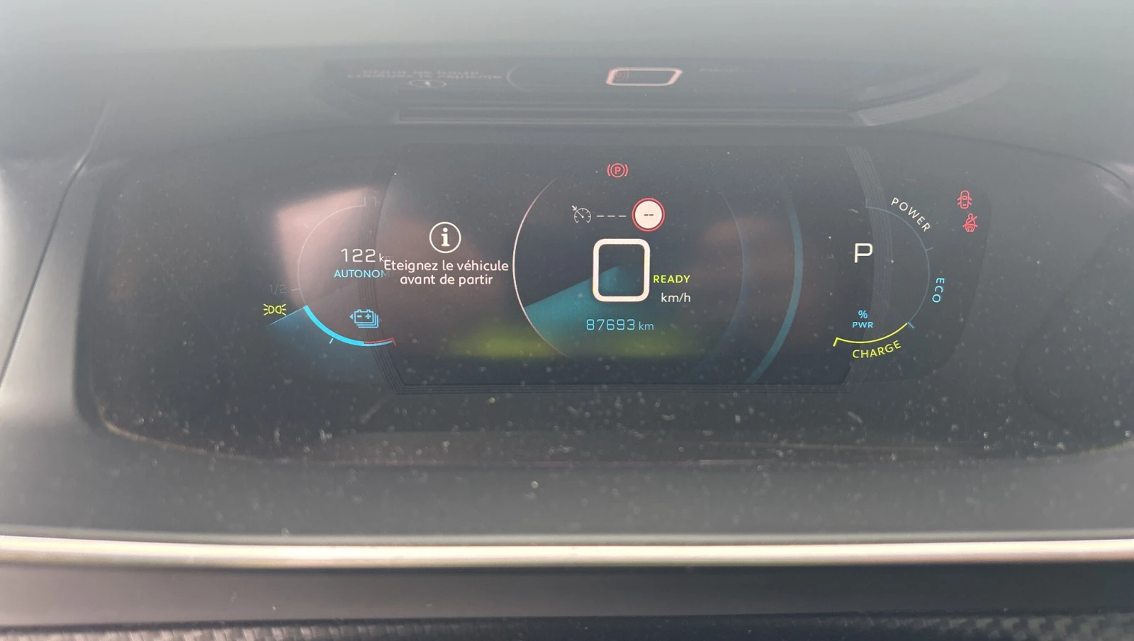 Peugeot 2008 ELECTRIC ALLURE 136 - изображение 9