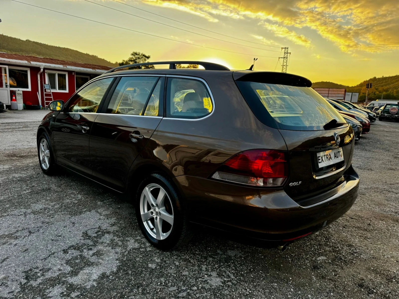 VW Golf VI, 1.6TDI, АВТОМАТ, КЛИМАТРОНИК  - изображение 2