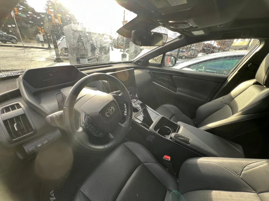 Toyota bZ4X XLE AWD* �������* ���������* ��������* ������ | Mobile.bg � ����������� 4