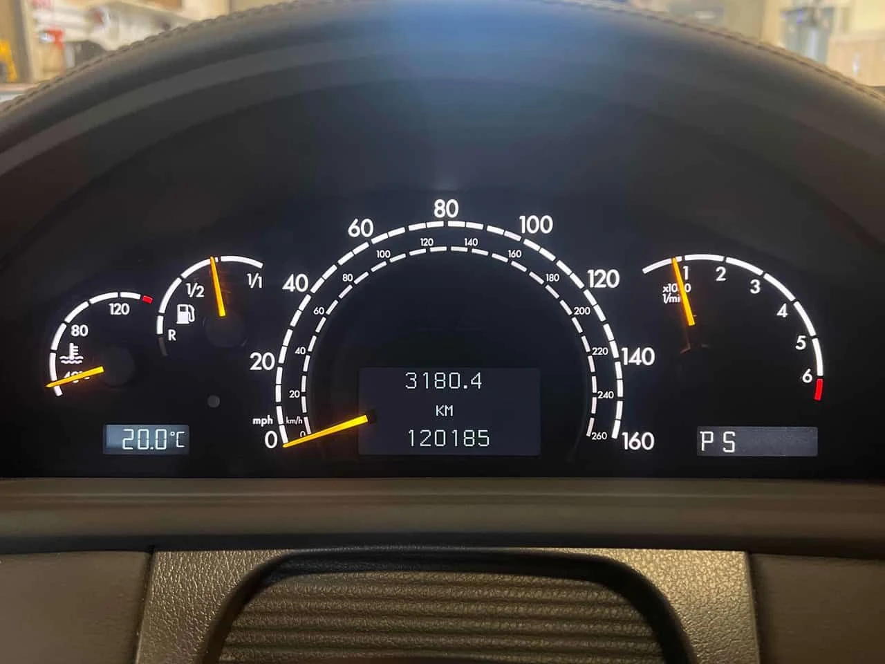 Mercedes-Benz CL * 5.0L * CARFAX * ЦЕНА ДО БГ - изображение 8