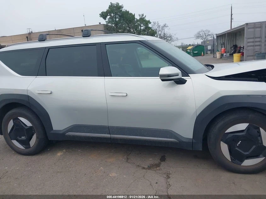 Kia EV9 WIND | ЦЕНА ДО БЪЛГАРИЯ | , снимка 13 - Автомобили и джипове - 53813000