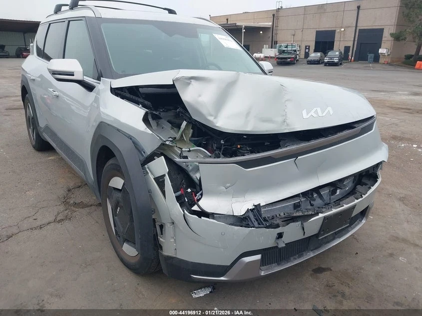 Kia EV9 WIND | ЦЕНА ДО БЪЛГАРИЯ | , снимка 6 - Автомобили и джипове - 53813000