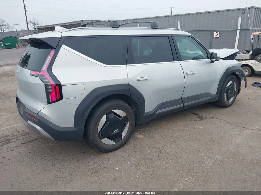 Kia EV9 WIND | ЦЕНА ДО БЪЛГАРИЯ | , снимка 4 - Автомобили и джипове - 53813000