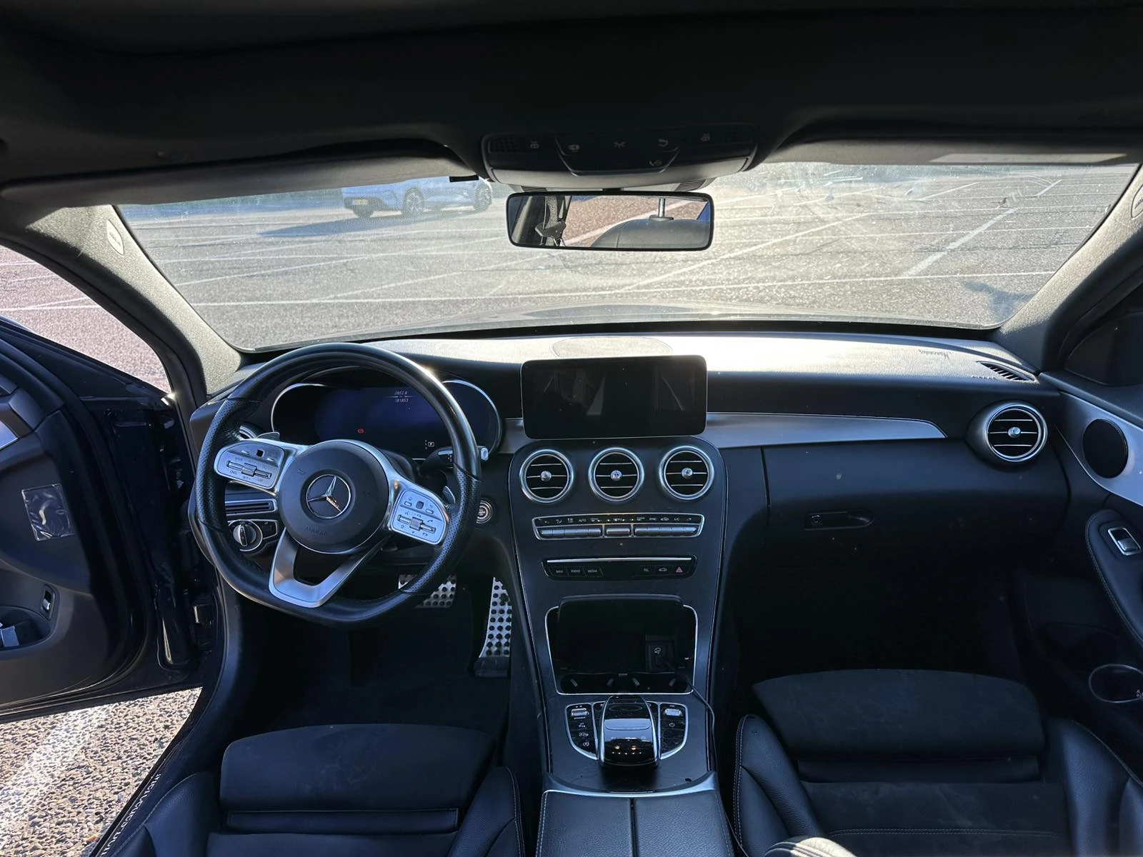 Mercedes-Benz C 180 AMG-PACK/CAM/9-GTRONIC/ALCANTARA/FACE/, снимка 7 - Автомобили и джипове - 53864102