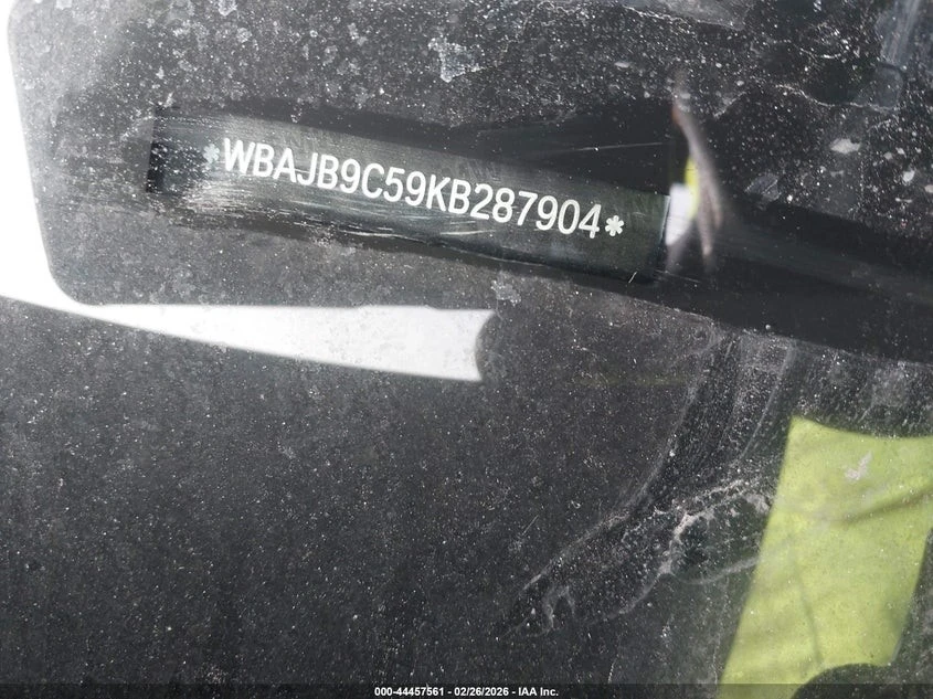 BMW 550 XDRIVE С РЕГИСТРАЦИЯ & АВТО КРЕДИТ , снимка 13 - Автомобили и джипове - 54030523