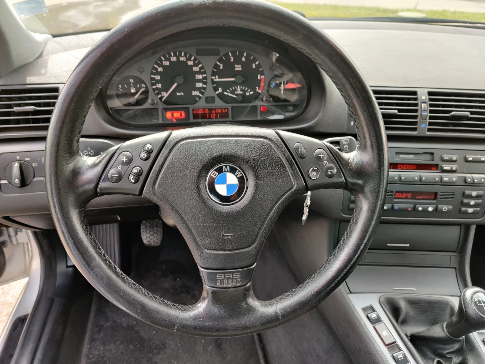 BMW 318 1.9 M43, снимка 11 - Автомобили и джипове - 54423590