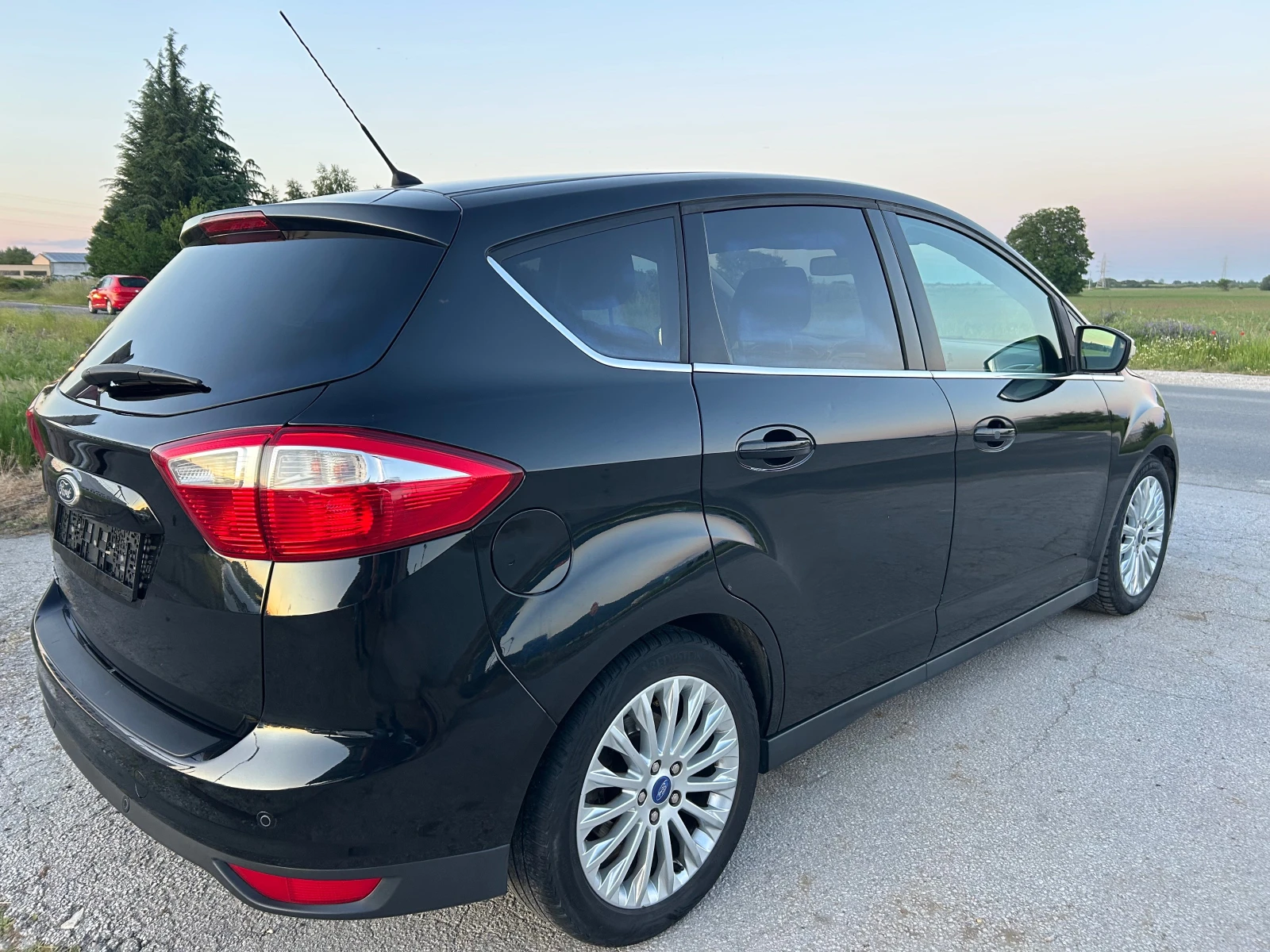 Ford C-max 1.6 TDCi ПАНОРАМА/KEYLESS, снимка 8 - Автомобили и джипове - 54571155