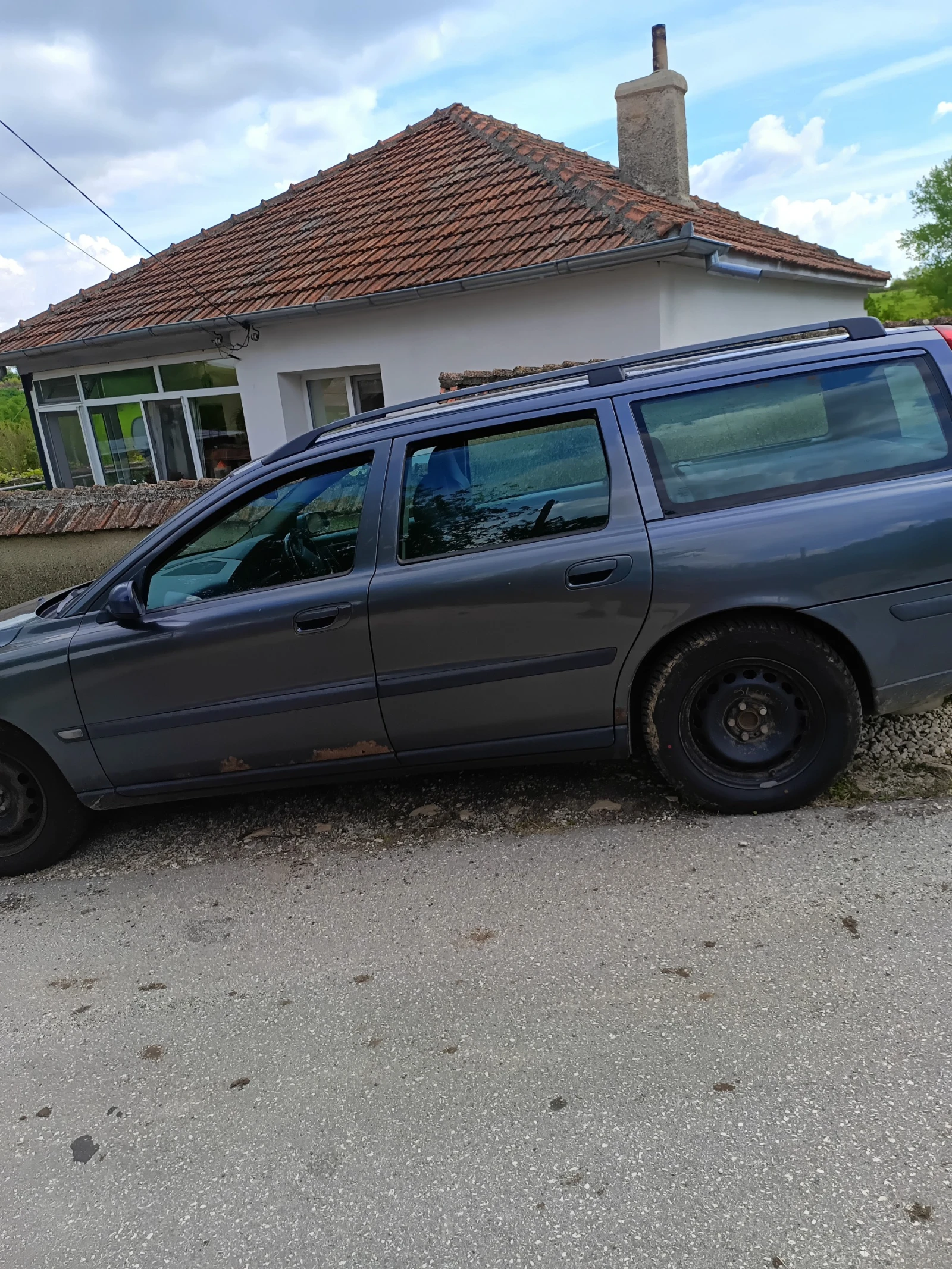 Volvo V70, снимка 4 - Автомобили и джипове - 54608249