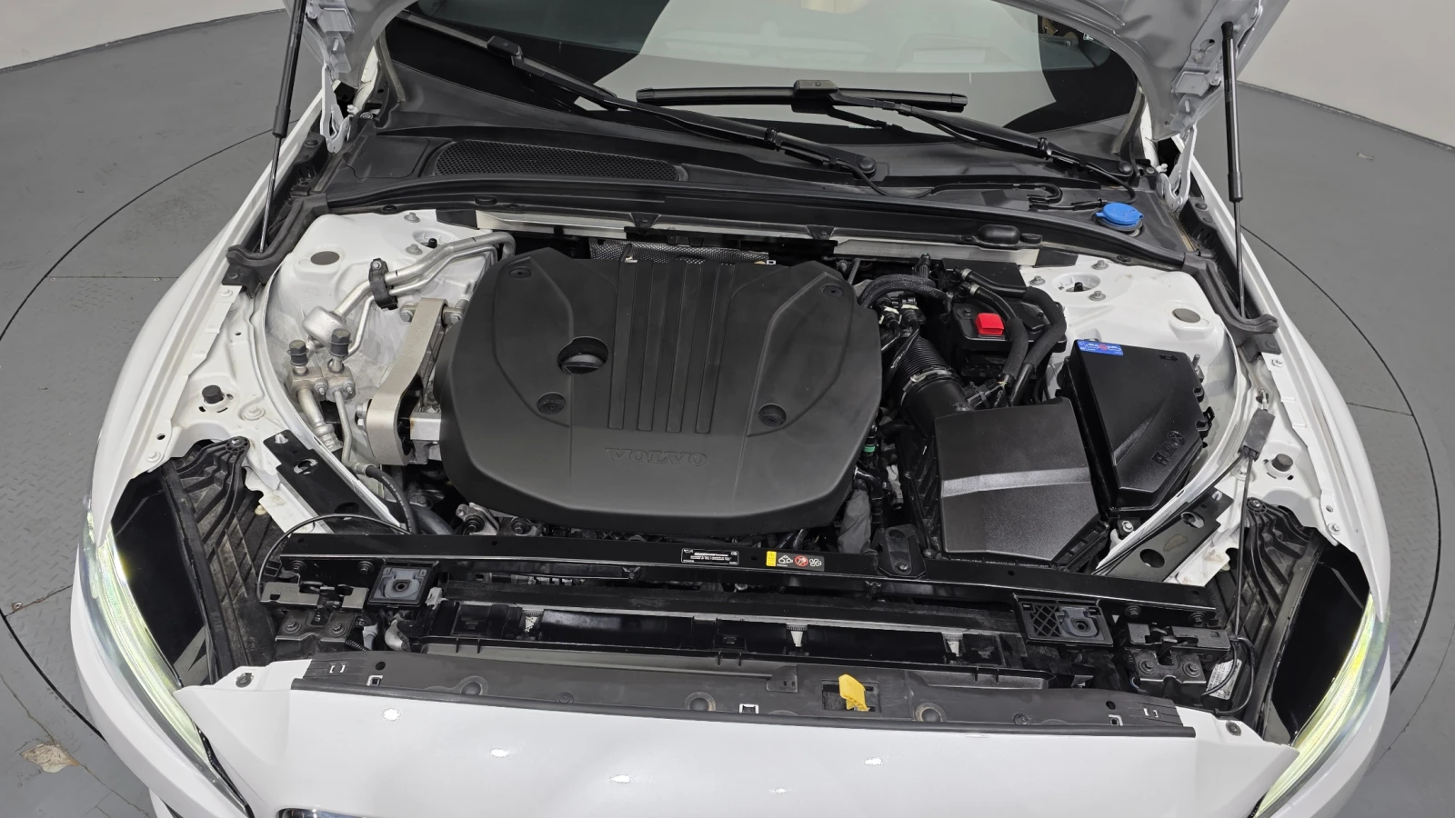 Volvo S60 B5 2.0 Ultimate Bright, Full, снимка 5 - Автомобили и джипове - 54932953