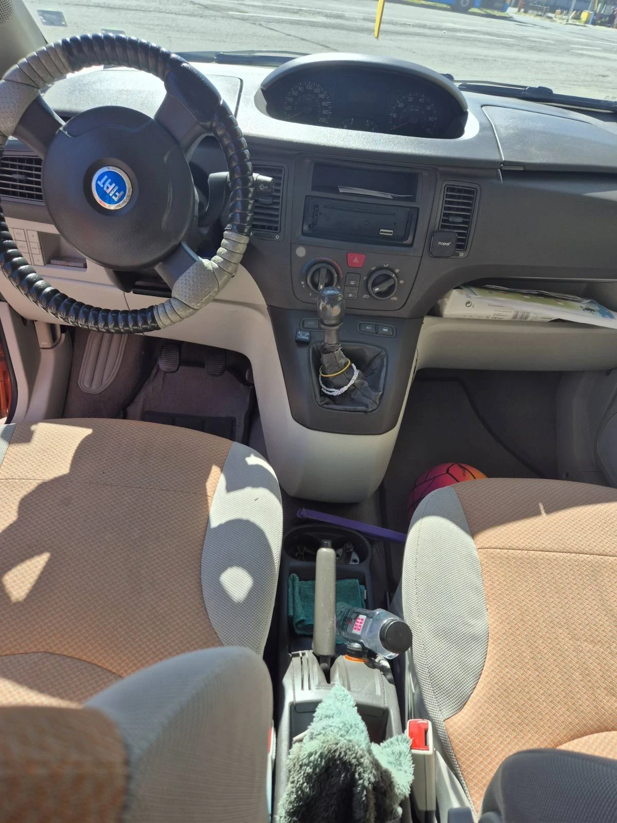 Fiat Idea, снимка 9 - Автомобили и джипове - 55232359