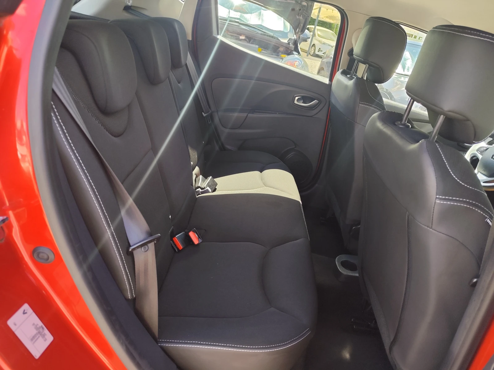 Renault Clio 1.5DCi* CAMERA* NAVI* LED* WURO 6B* , снимка 12 - Автомобили и джипове - 55391082