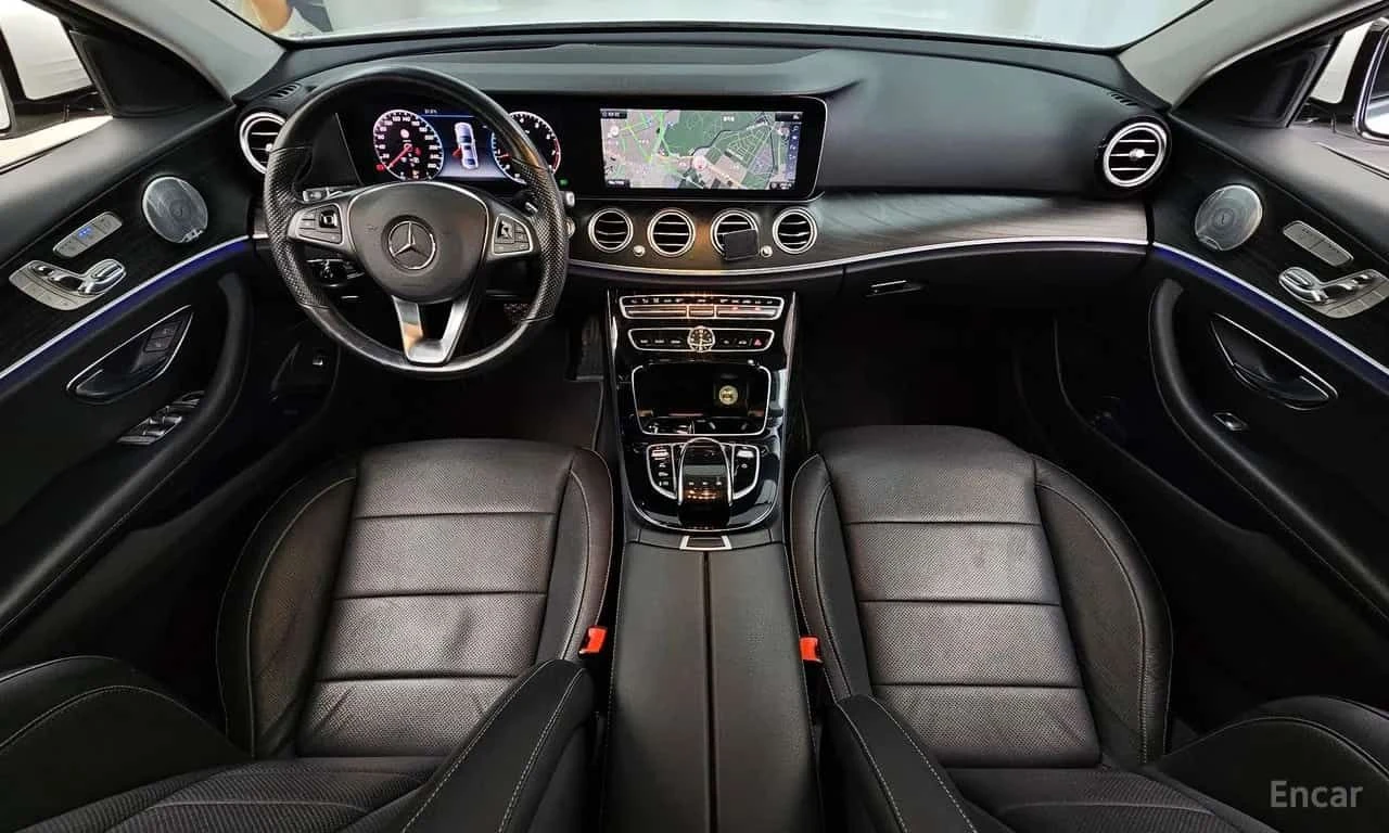 Mercedes-Benz E 300 * Avantgarde * КРАЙНА ЦЕНА ДО БЪЛГАРИЯ * , снимка 7 - Автомобили и джипове - 55570647