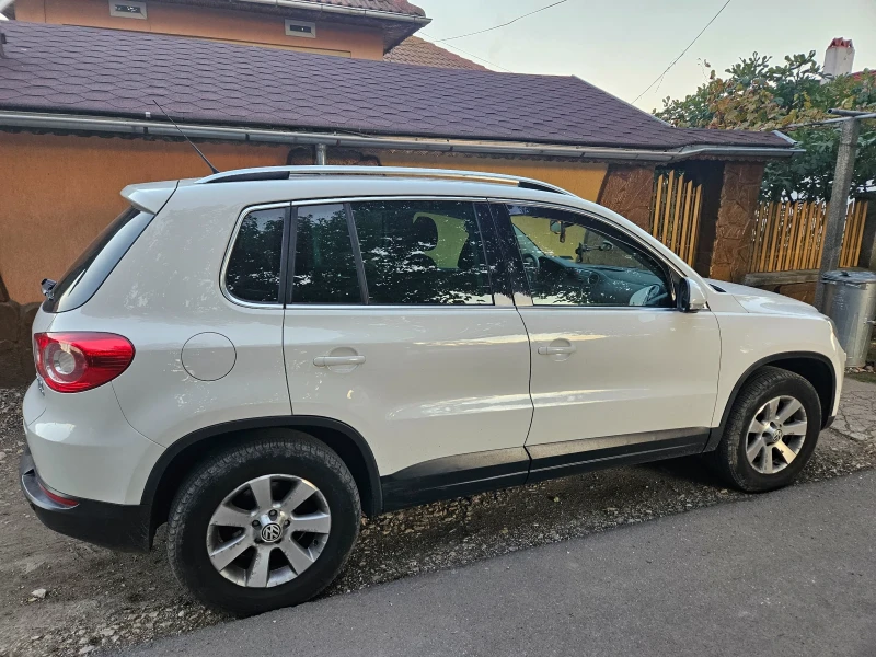 VW Tiguan, снимка 12 - Автомобили и джипове - 47635103