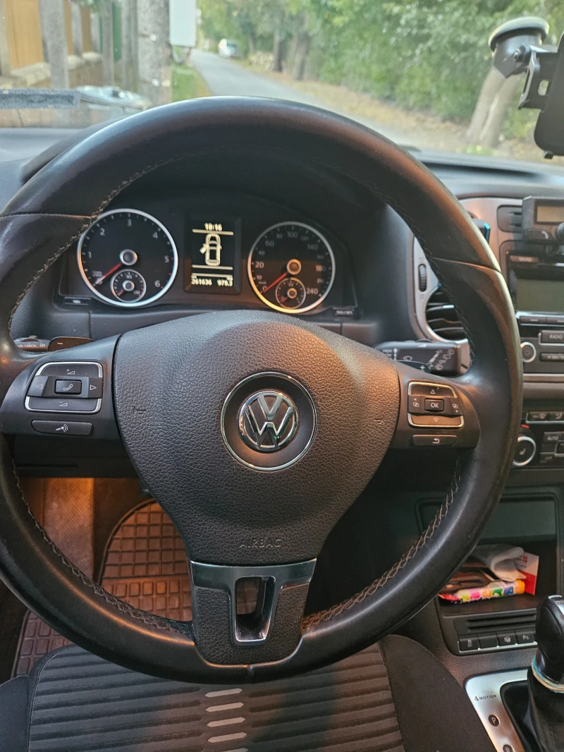 VW Tiguan, снимка 7 - Автомобили и джипове - 47635103