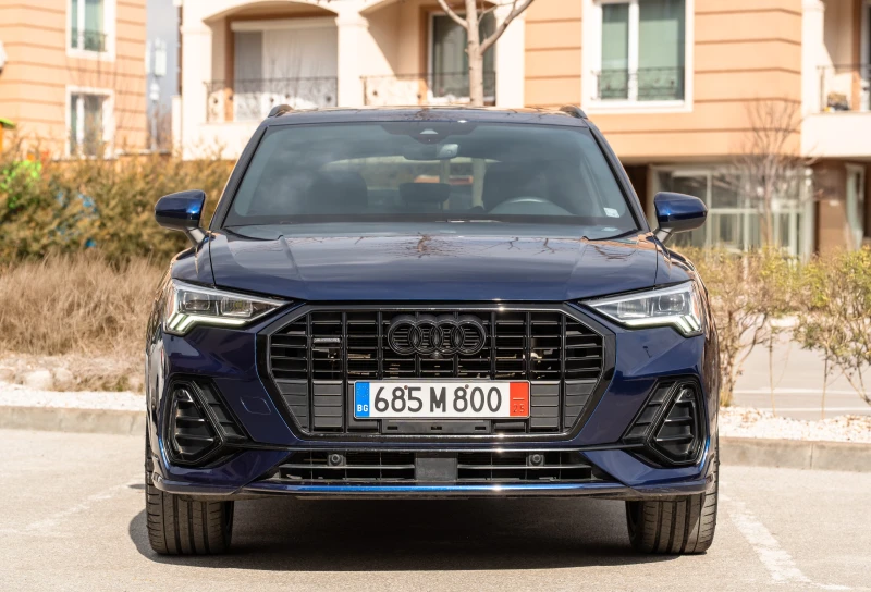 Audi Q3 2.0 TFSI 45 S-Line quattro, снимка 1 - Автомобили и джипове - 49260641