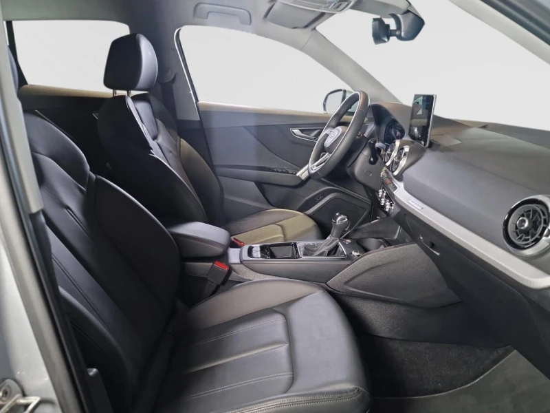 Audi Q2 40TFSI* QUATTRO* LED* DISTR* KEYLESS* , снимка 9 - Автомобили и джипове - 52708385
