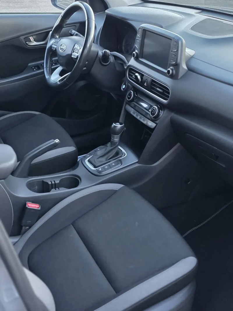 Hyundai Kona 1.6crdi Автомат /Keyless /Krell audio/Navi/Podgrev, снимка 12 - Автомобили и джипове - 52886644