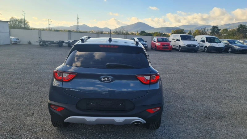Kia Stonic 1.6crdi FULL , снимка 5 - Автомобили и джипове - 53050004