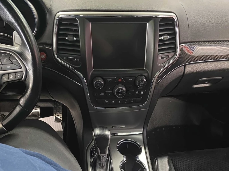 Jeep Grand cherokee * SRT * CARFAX * * АЛКАНТАРА * ПОДГРЕВИ * ОБДУХВАН, снимка 9 - Автомобили и джипове - 53304860